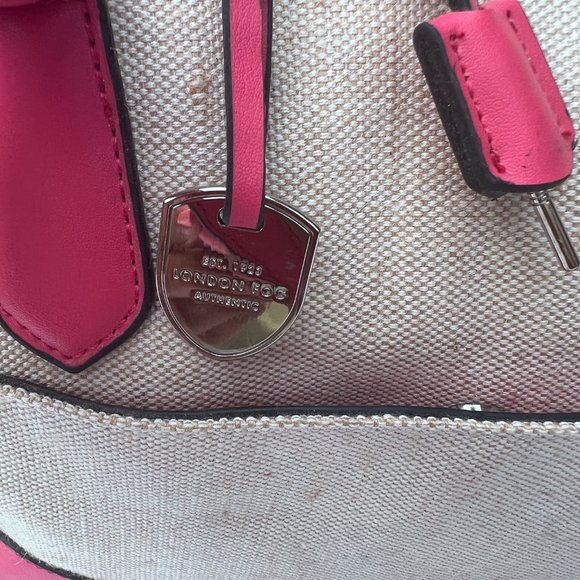 London Fog Signature lock and key Bag - Picture 6 of 6